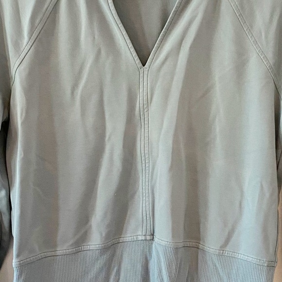 ATHLETA Eastbound V-Neck Stretch Ponte Sweatshirt Athleisure - Picture 11 of 11